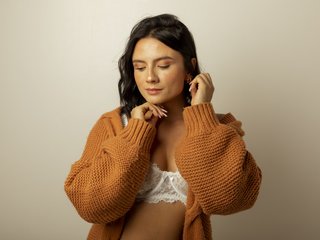 A Live Webcam Pretty Sweet Thing Is What I Am, My BongaCams Model Name Is AmaiaLens And I'm 25 Years Of Age