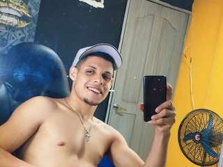 My BongaCams Name Is Leon-WS, Medellin Is Where I Come From