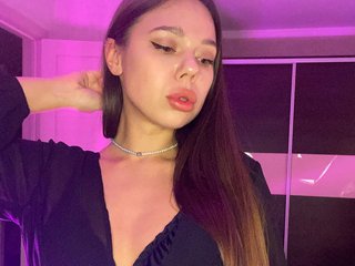 I Am A Brunette, I'm A Sex Cam Cute Sweet Thing And At BongaCams I'm Named Roxxxy777