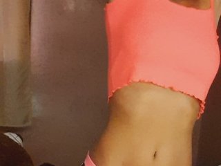 I Am A Brunette, 19 Is My Age And I Live In Paris