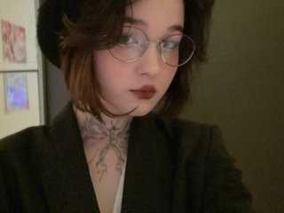 I Am A Brunette! I'm 19 Years Of Age, I'm A Webcam Delectable Bimbo