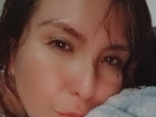 Evelyn-mature19