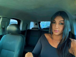 I Am A Brunette, A Live Webcam Stunning Trans Is What I Am