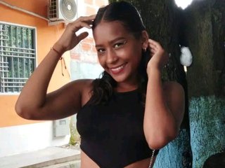 People Call Me KhissaMorrison! I'm 18 Years Of Age