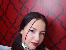 naughty-samanta live cam model at BongaCams