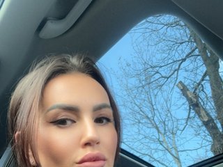 I Am A Brunette And My Model Name Is Lucinda003