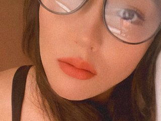 My Model Name Is Mmxv! I'm A Cam Delightful Female And I Am A Brunette