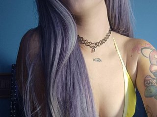 I Am A Brunette And I'm A Camming Attractive Hottie 2
