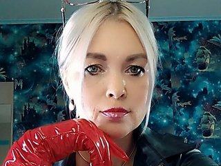 Mistress-Gwen