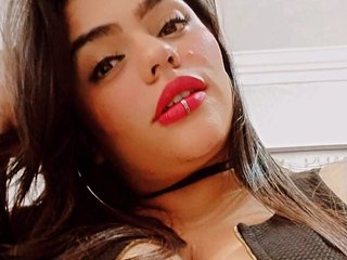 A Live Chat Desirable Female Is What I Am! At BongaCams People Call Me Emmaroussex! I Am A Brunette