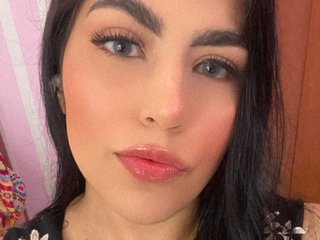 A Live Chat Graceful Sweet Thing Is What I Am! I Am A Brunette, My Age Is 21 Years Old