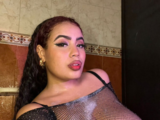 Hot shower with foam💦🧼✨