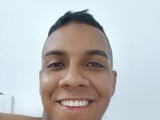 My BongaCams Model Name Is Negroleche9 And I Am A Brunette