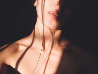 I Am A Brunette, A Live Chat Luscious Hottie Is What I Am 2