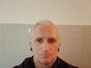 I Am A Blonde, Den Haag Is Where I Live