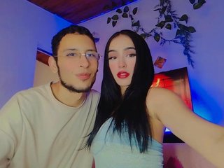 We Are 20 And We Are A Sex Webcam Engaging Couple, We Are Brunette