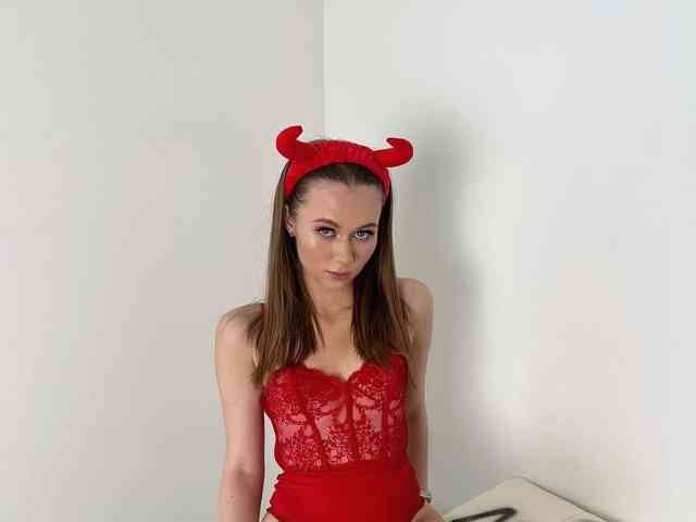 MadeleineEvans