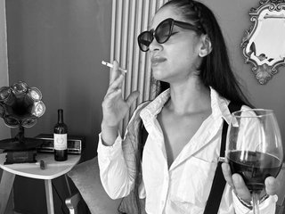 A Live Webcam Alluring Sweet Thing Is What I Am And At BongaCams People Call Me Thayssa-ross And I Am From Medellin