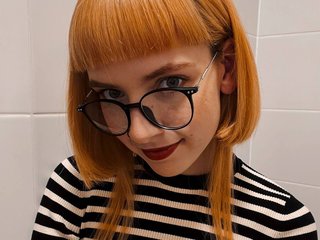 My Name Is Junejulia! I'm 20 Years Old