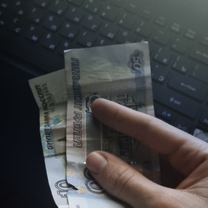 I want a lot of money and bitcoins
