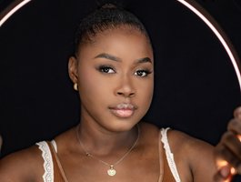 Chloe- webcam
