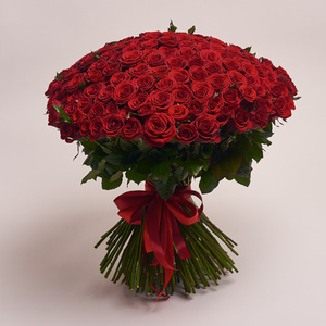 Подарить букет сто одну розу/ Give a bouquet of one hundred and one roses