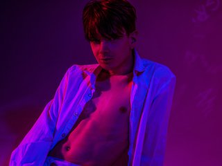 At BongaCams People Call Me MatthewDiamond