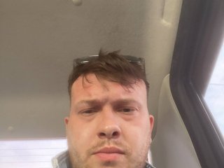 I Am A Brunette, I Am Named Glupayparen And I'm 27 Years Old