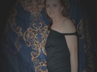 I'm A Live Chat Charming Chick! I Am A Brunette 2