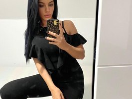 LeyaCass webcam model