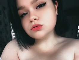 Adelina02
