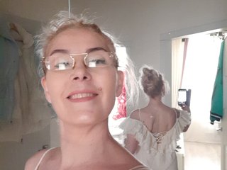 I'm A Sex Cam Easy Gal And I Am A Blonde! I'm 45