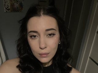 My Model Name Is Alisj And I'm A Live Chat Lovable Hottie! I Am A Brunette