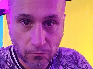 My Age Is 40 Years Old, My Model Name Is MasterGrayAlien