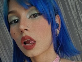 AveryFox profile