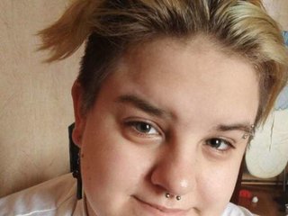 I Am A Blonde And I'm A Live Cam Sensual Hottie