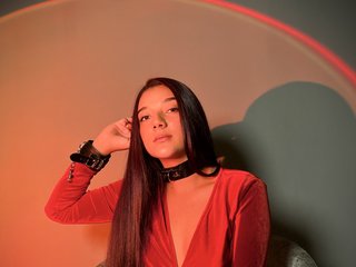 I'm 22 And A Live Chat Suave Sweet Thing Is What I Am And My Model Name Is Isisthompson