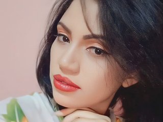 A Sex Webcam Horny Babe Is What I Am! I Am A Brunette And My BongaCams Model Name Is Annah5853
