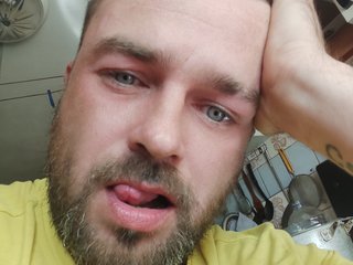 My BongaCams Model Name Is 300188ruslan And I Am A Brunette