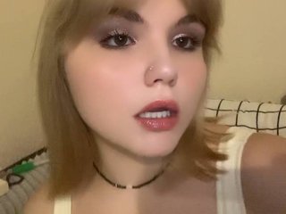 I Am A Blonde And People Call Me YourRose1