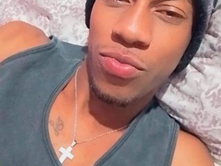 People Call Me Rhoger, I'm 32 Years Old