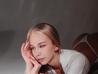 I'm 22 Years Old, My Model Name Is BlondiAngel! I Am A Blonde