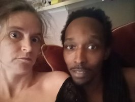 SuzySwallowsxXxLive Webcam
