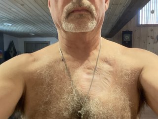 At BongaCams People Call Me Freddydogg1! My Age Is 47 Yrs Old
