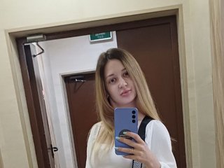 I'm 20 Years Of Age And At BongaCams People Call Me MiroslavaXXX