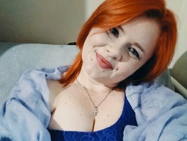 MolyLoves profile