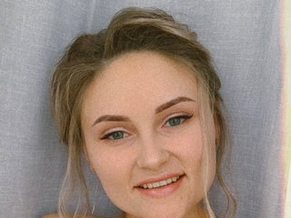 I Am A Blonde And I'm A Sex Cam Horny Bimbo, 21 Is My Age