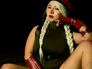 Cammy loves to play🥊