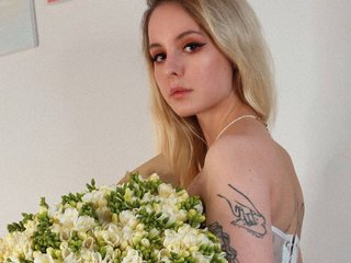 I'm A Sex Webcam Good-looking Lady, I Am A Blonde! I'm 20 Years Of Age