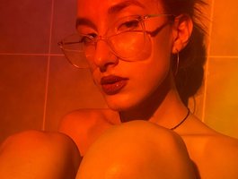AmandaPery profile